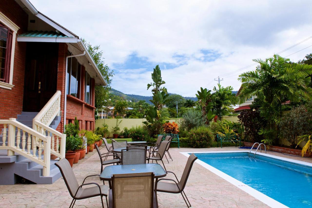 Heritage Inn Trinidad Belmont Exterior foto